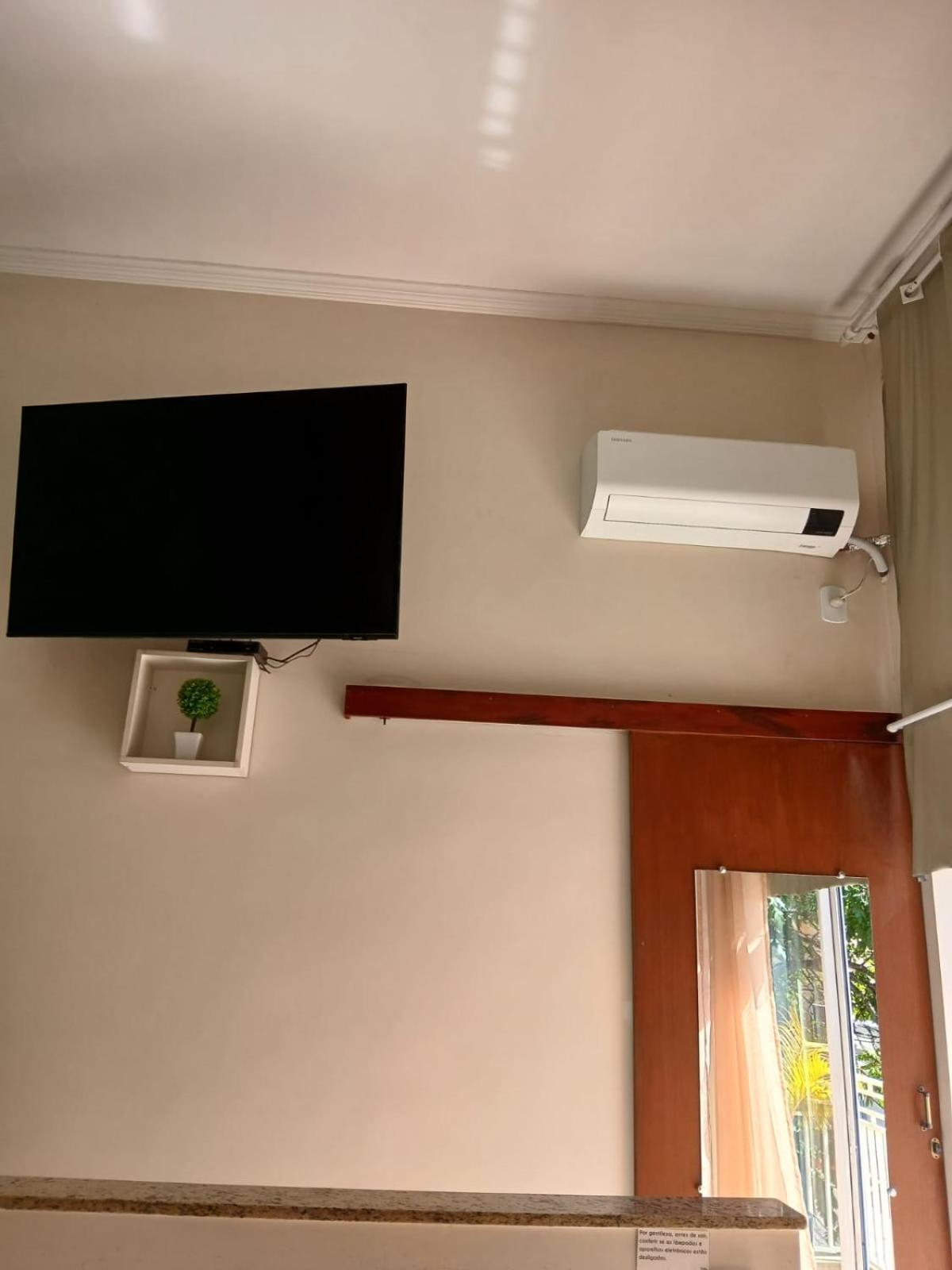 Апартаменты Hospedagem Quarto Chic Centro Кунья Экстерьер фото